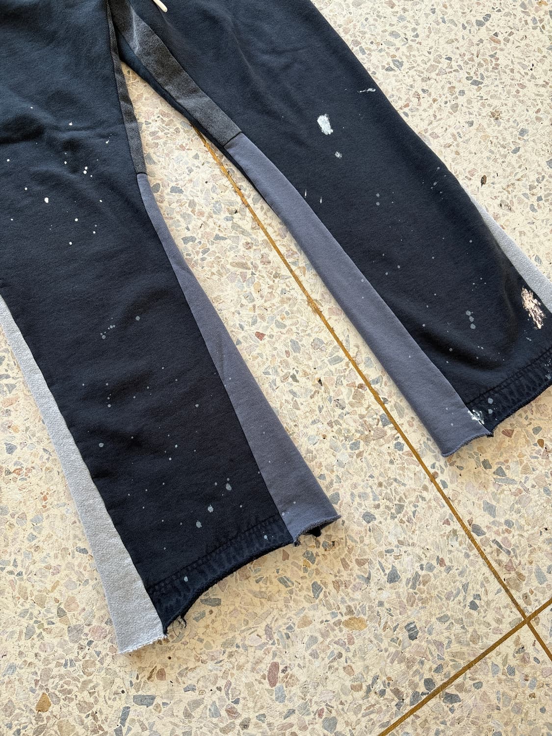 Gallery Dept 페인팅 디테일 플레어 스웻팬츠 상품이미지7