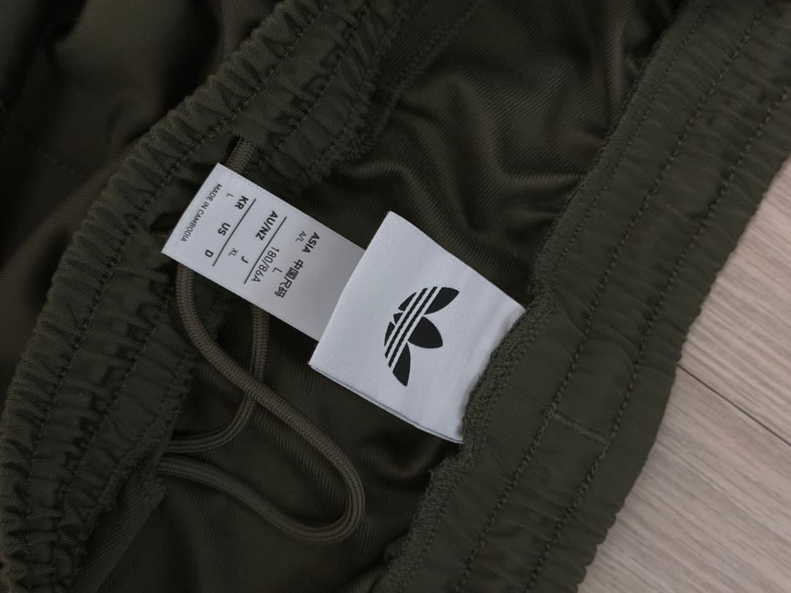 아디다스 트랙팬츠 올리브색 L 상품이미지3