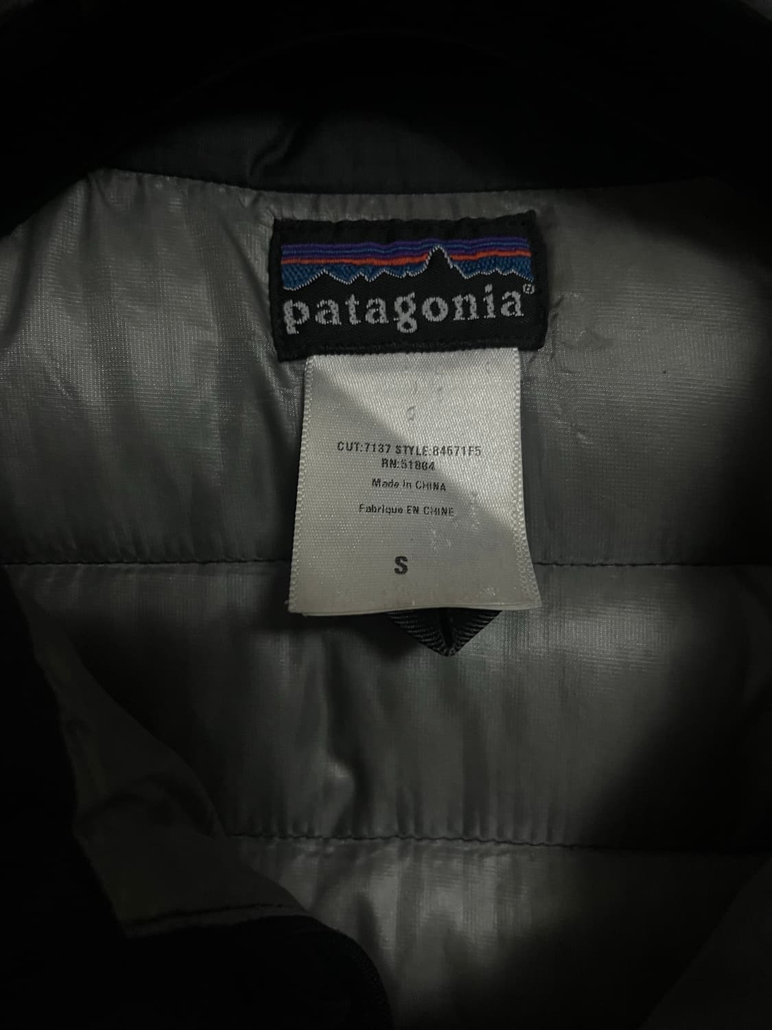[S] 파타고니아 경량패딩 블랙 상품이미지3