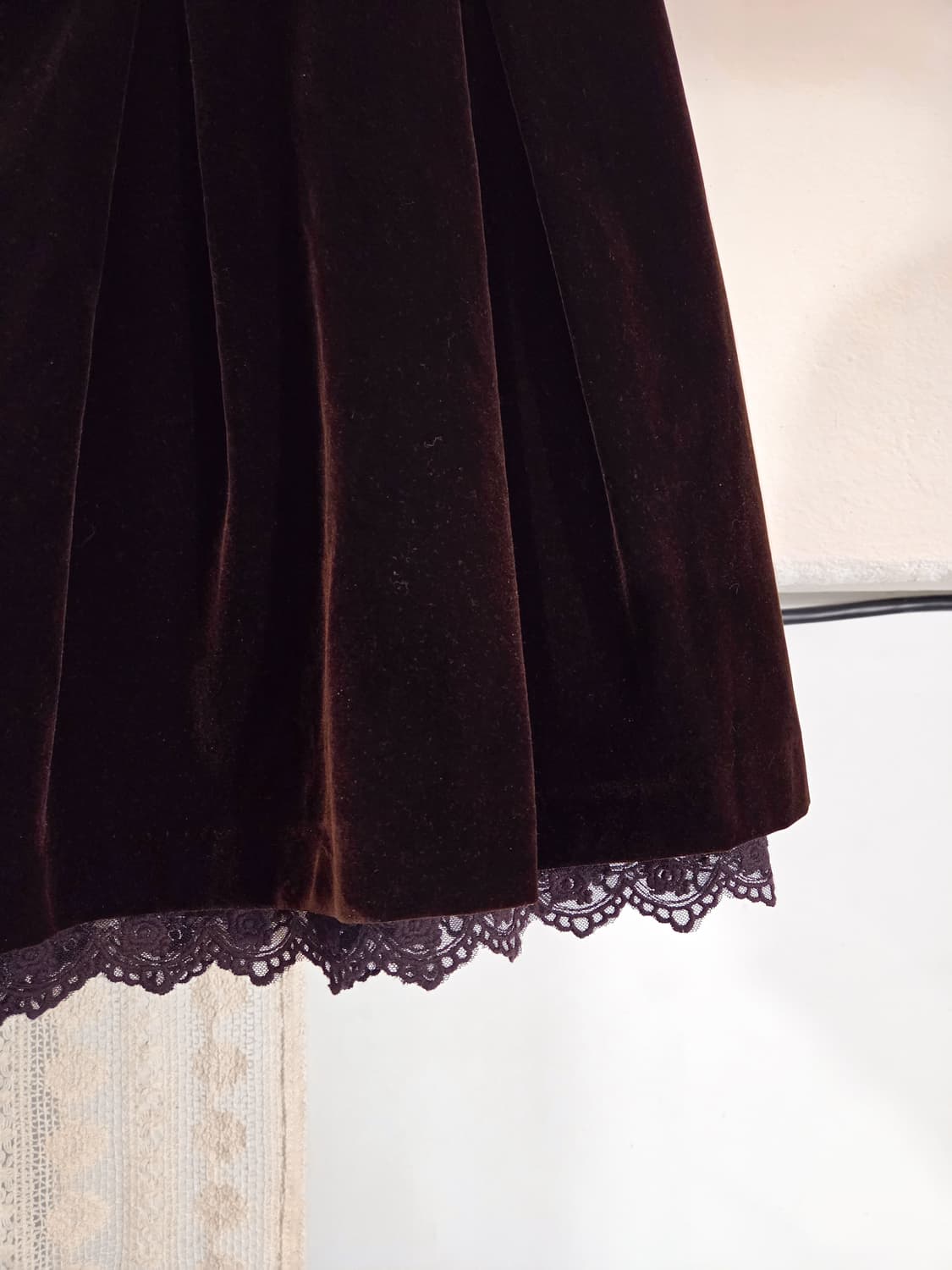 axes femme 딥브라운 벨벳 스커트 상품이미지3