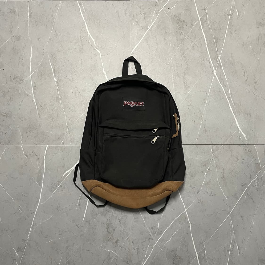 팔로워 특가 잔스포츠 스웨이드 가죽 백팩 가방 상품이미지1