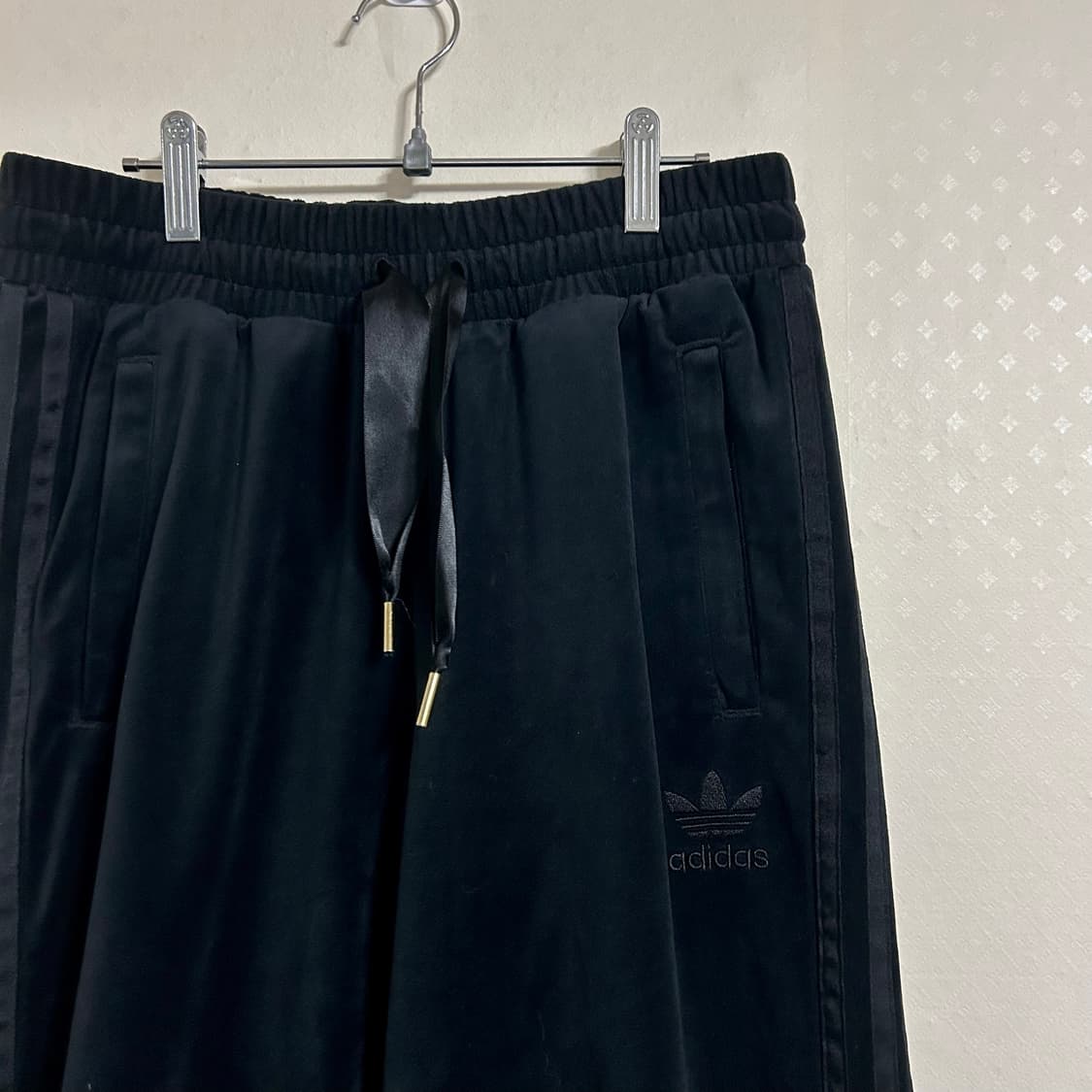아디다스 대장 블랙 벨루어 벨벳 와이드 팬츠 S 상품이미지5