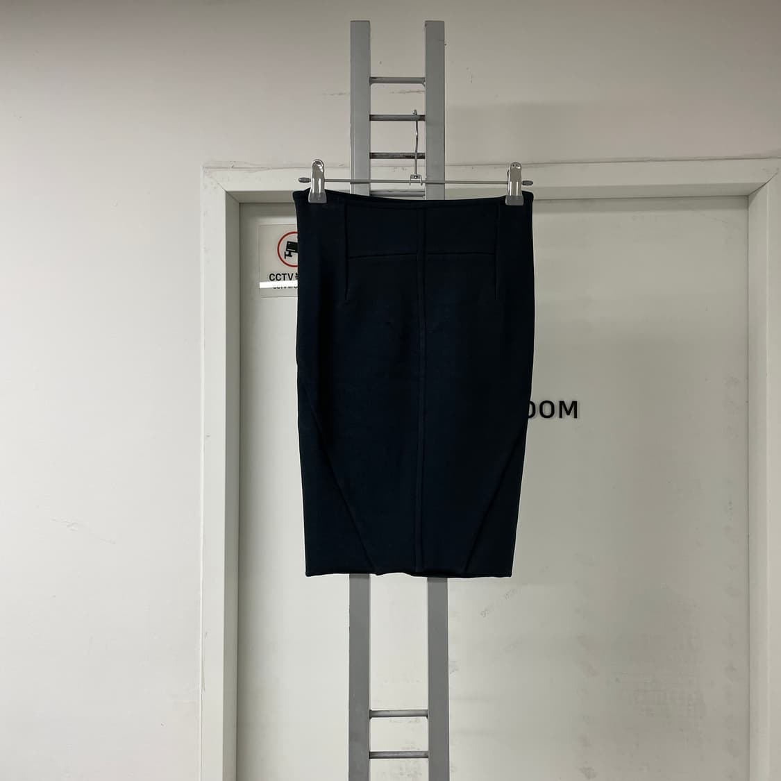 알렉산더왕 네이비 스커트 XS 상품이미지4