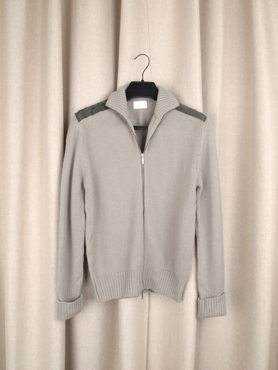 Leather Patch 2 Way Zip-up Knit 상품이미지2