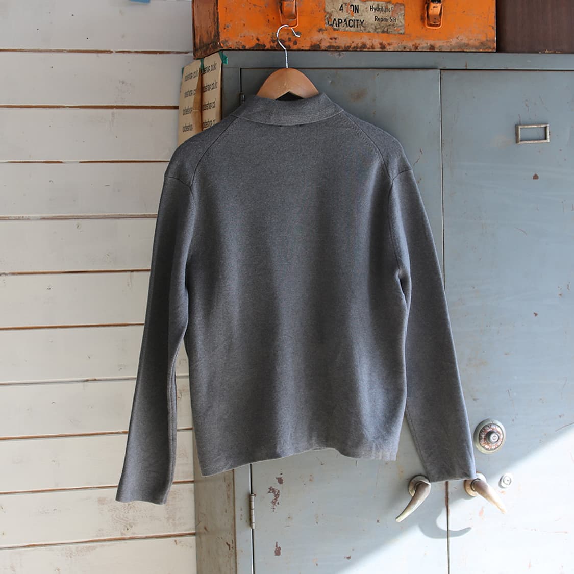 (착용컷) 유니클로 카라 니트 가디건 (남성용 98) 상품이미지2