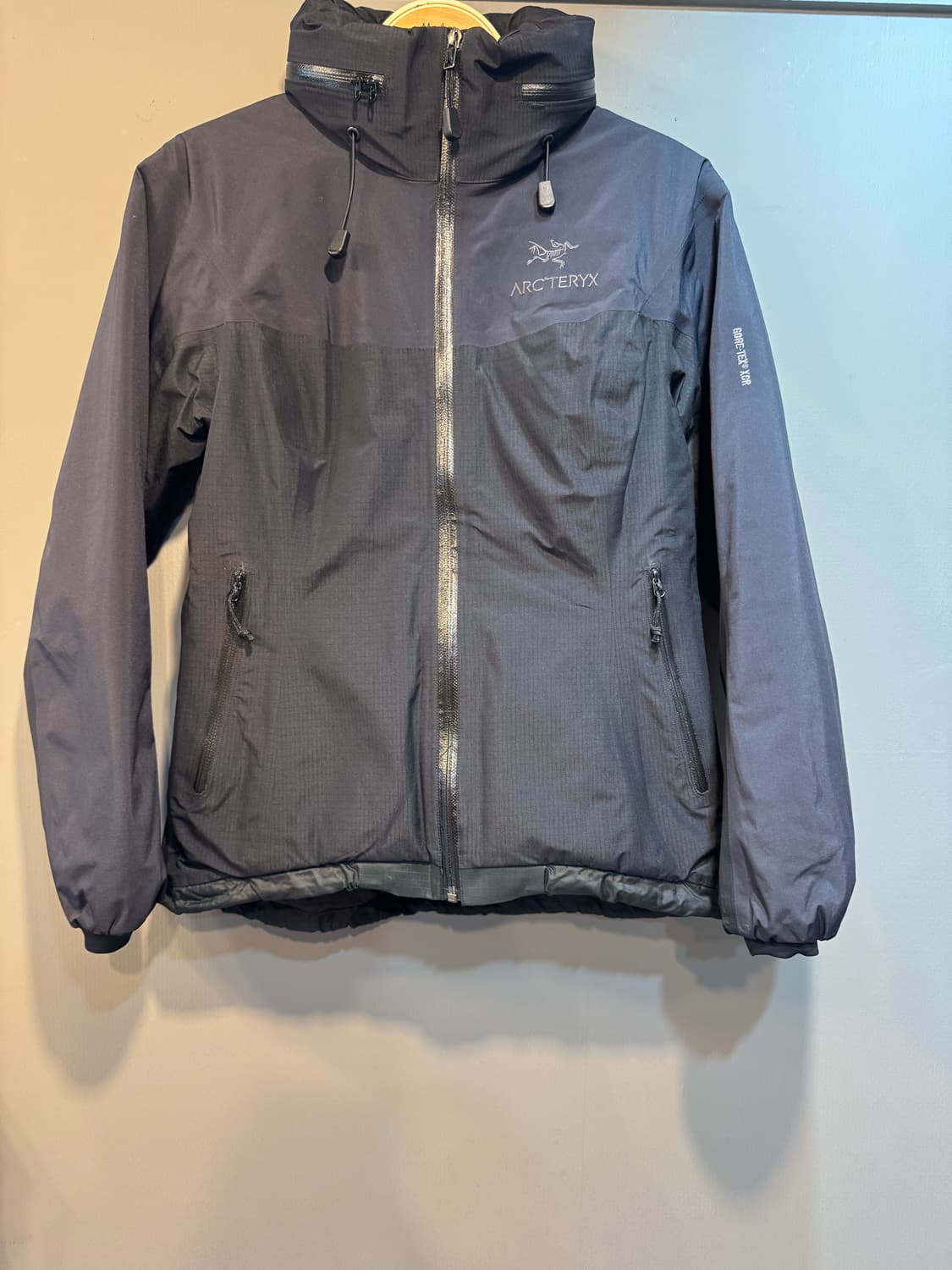 아크테릭스 피션 자켓 상품이미지1