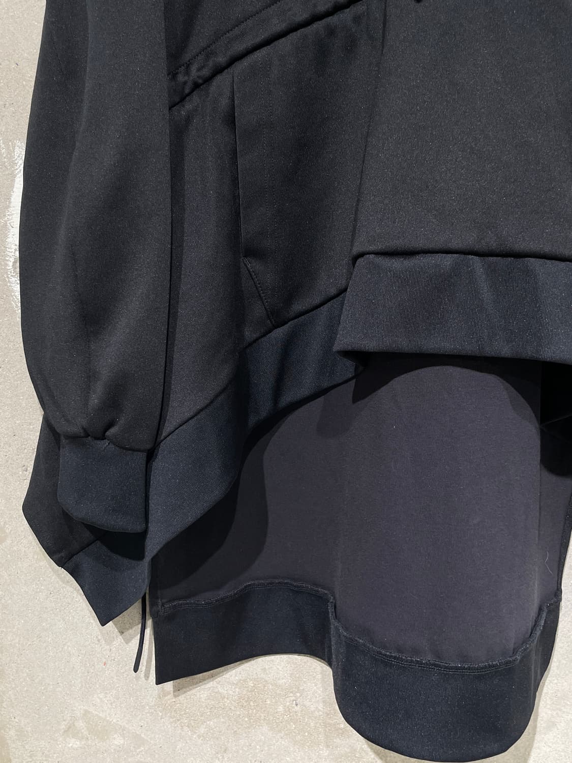 아디다스 x j koo 블랙 파이어버드 인시전 스트링 후디 상품이미지4