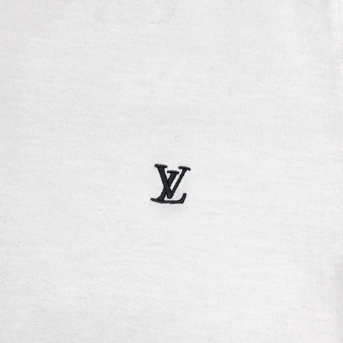 루이비통 LV 로고 자수 브이넥 반팔 티셔츠 상품이미지3