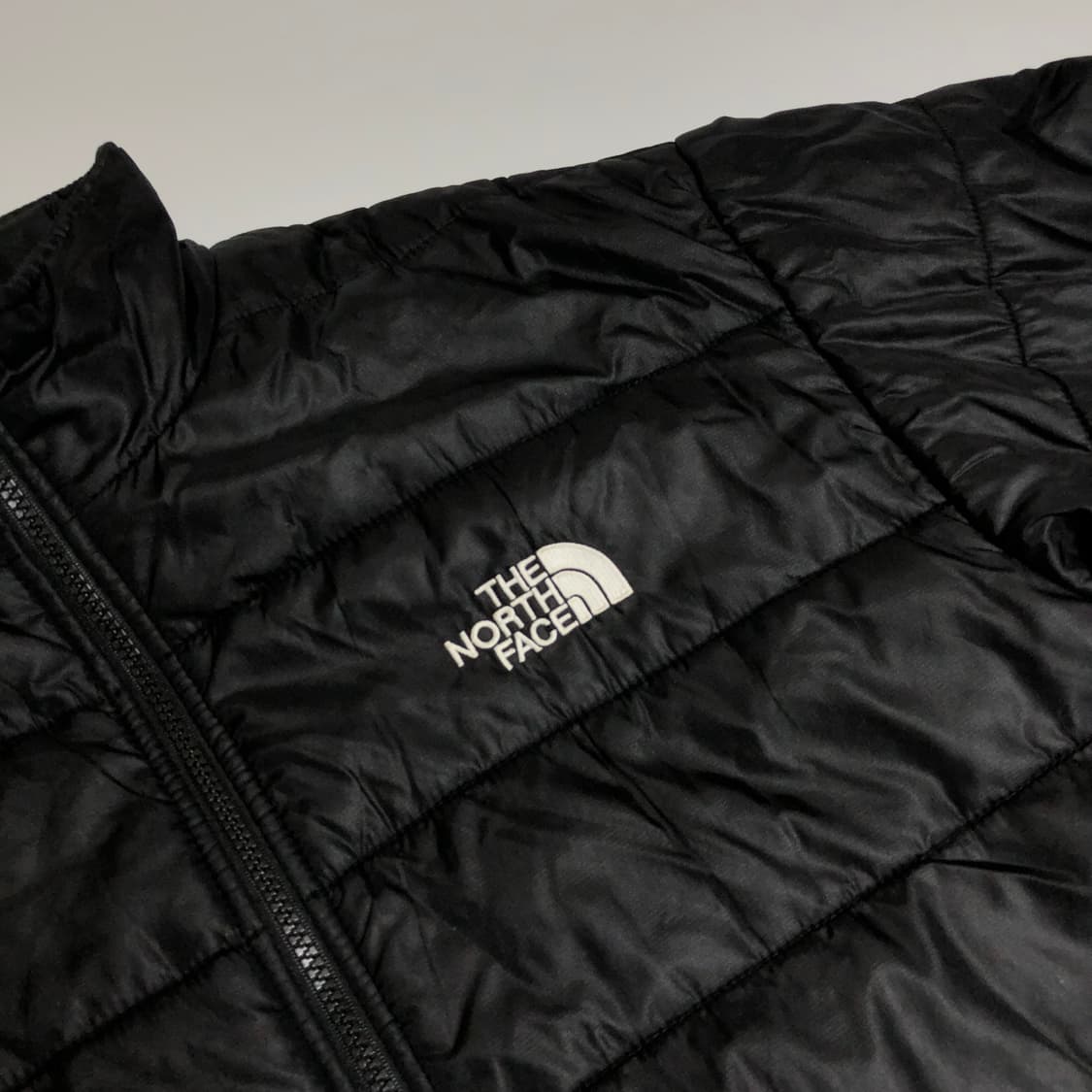 노스페이스 경량패딩 L 상품이미지4