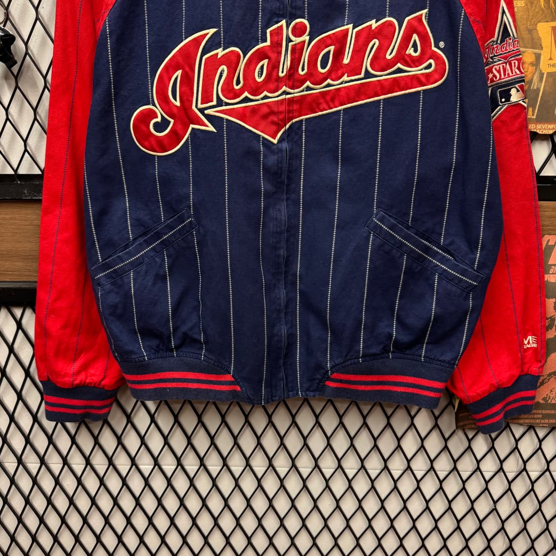 90s MLB 클리블랜드 인디언스 리버시블 핀스트라이프 자켓 상품이미지6