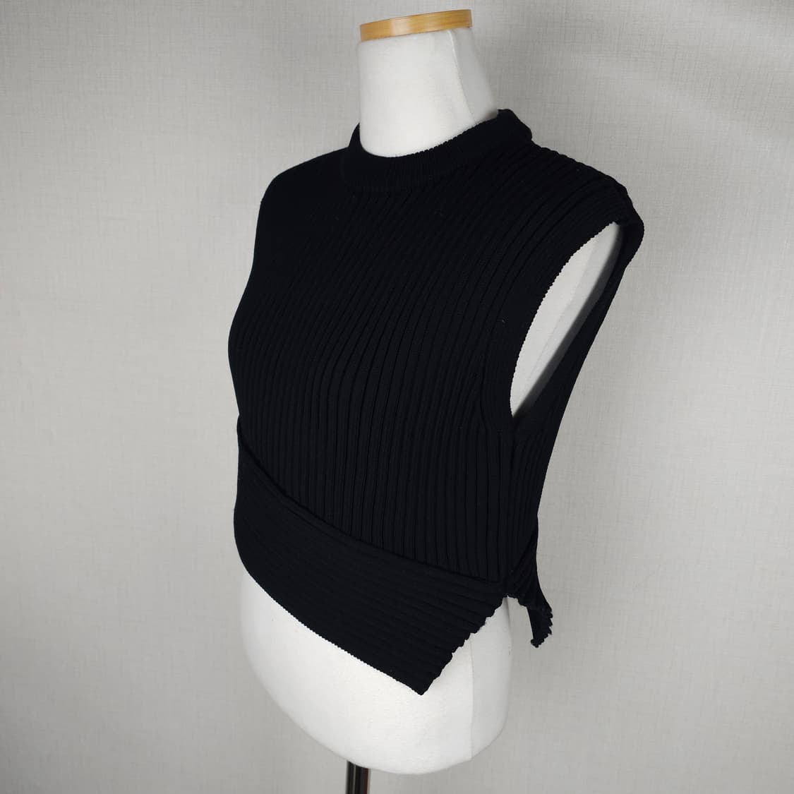 (새상품)자라 크롭 니트조끼 여성55사이즈  상품이미지5