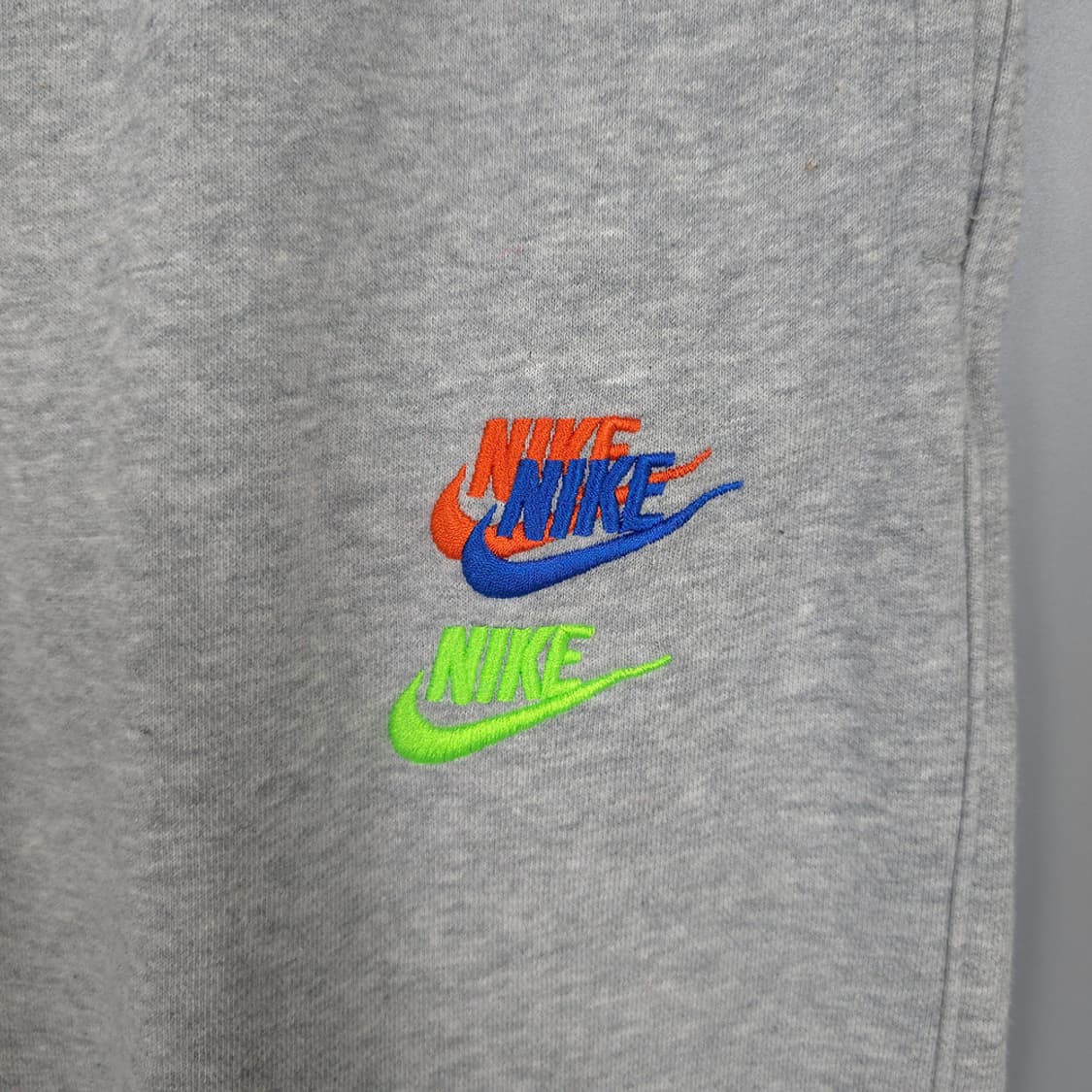 남성용 나이키 NIKE 그레이 멀티 로고 조거팬츠 L(85) 상품이미지4