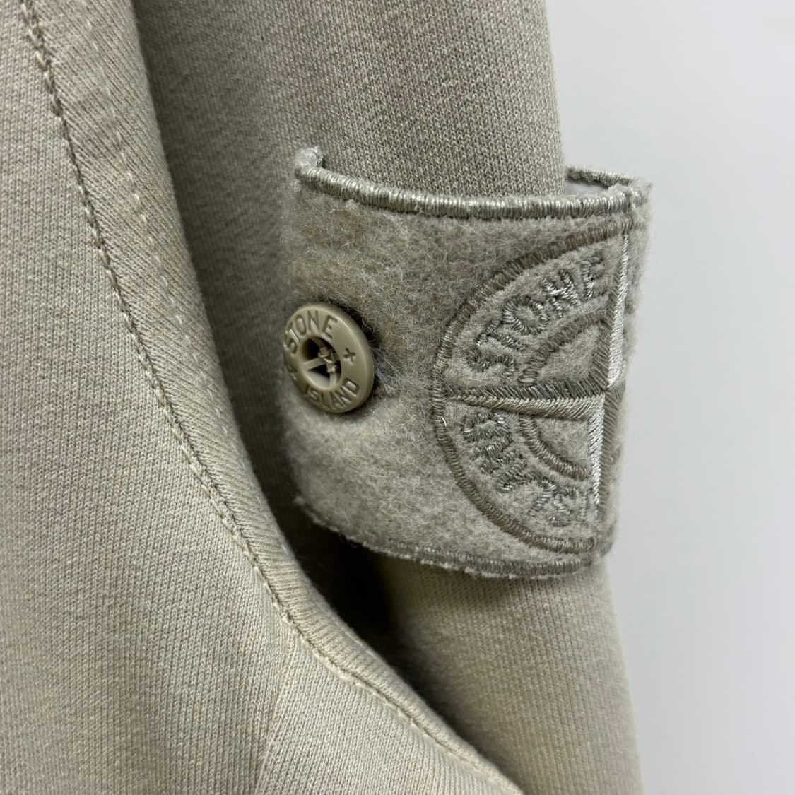 [XL]스톤아일랜드 고스트피스 후드티 상품이미지2