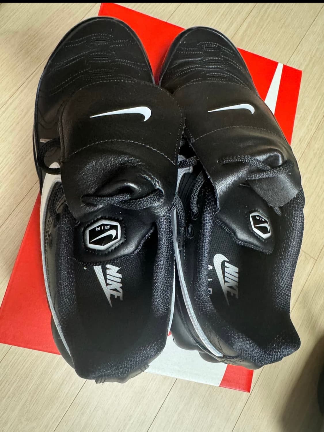 나이키 에어 맥스 플러스 티엠포 블랙 화이트(w275) 상품이미지3