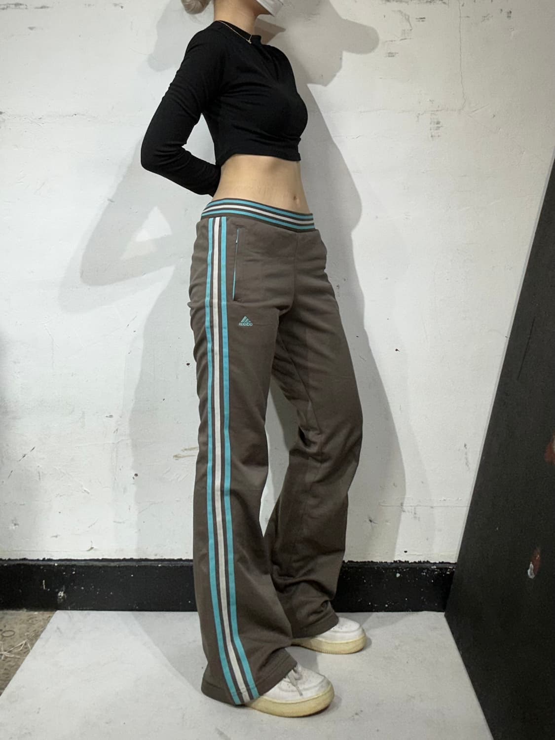 아디다스 카키 와이드 부츠컷 삼선 추리닝 바지 트레이닝 팬츠 L 상품이미지1