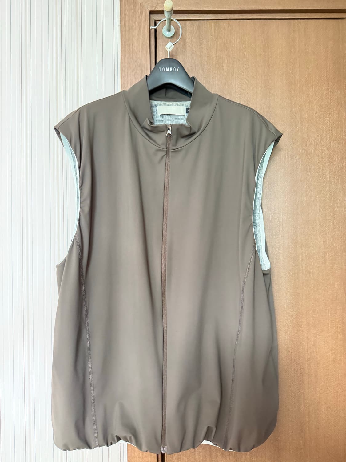 아모멘토 하이넥 베스트 L 상품이미지1