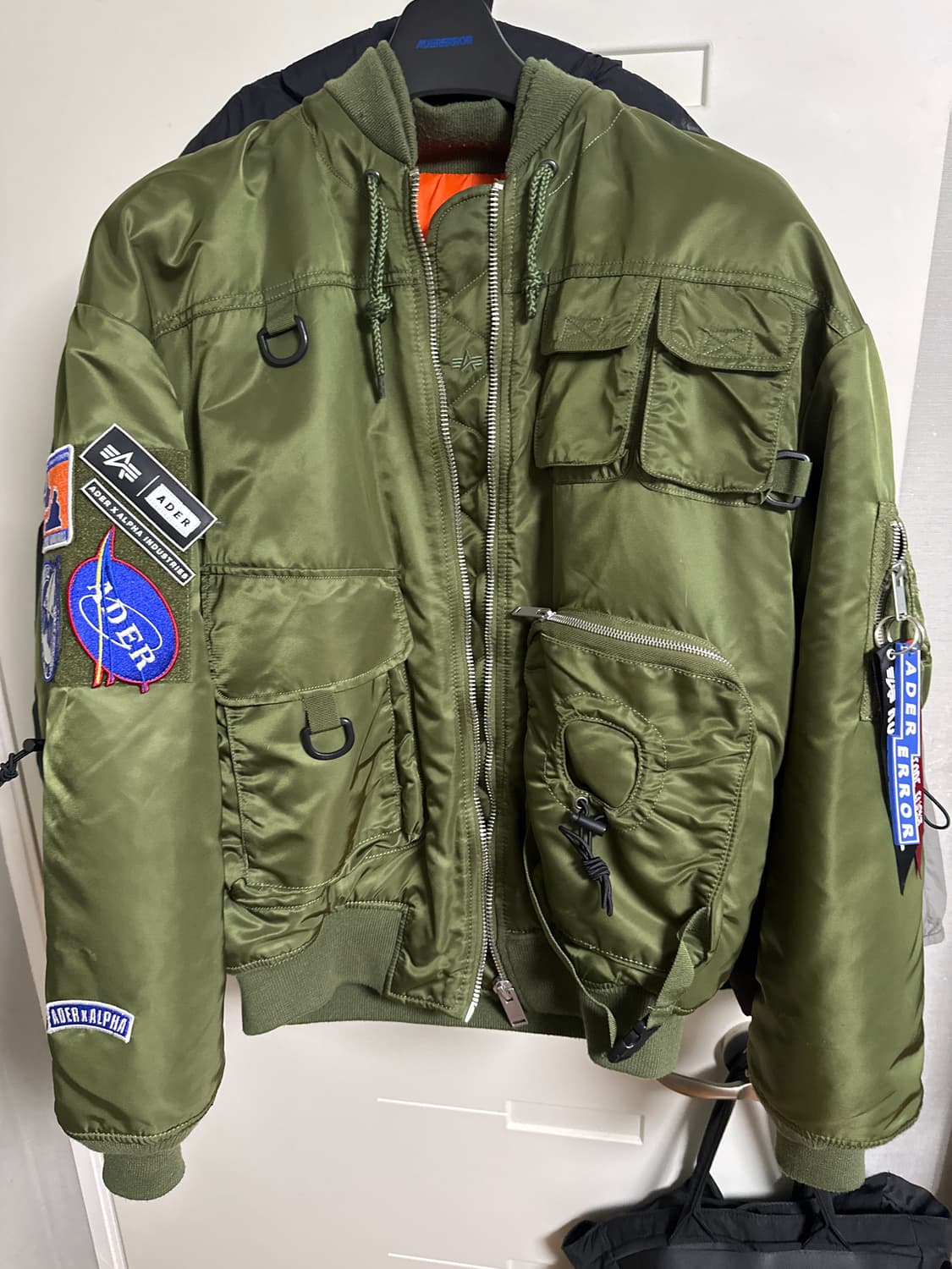 아더에러 x 알파인더스트리 MA-1  팝니다 상품이미지2