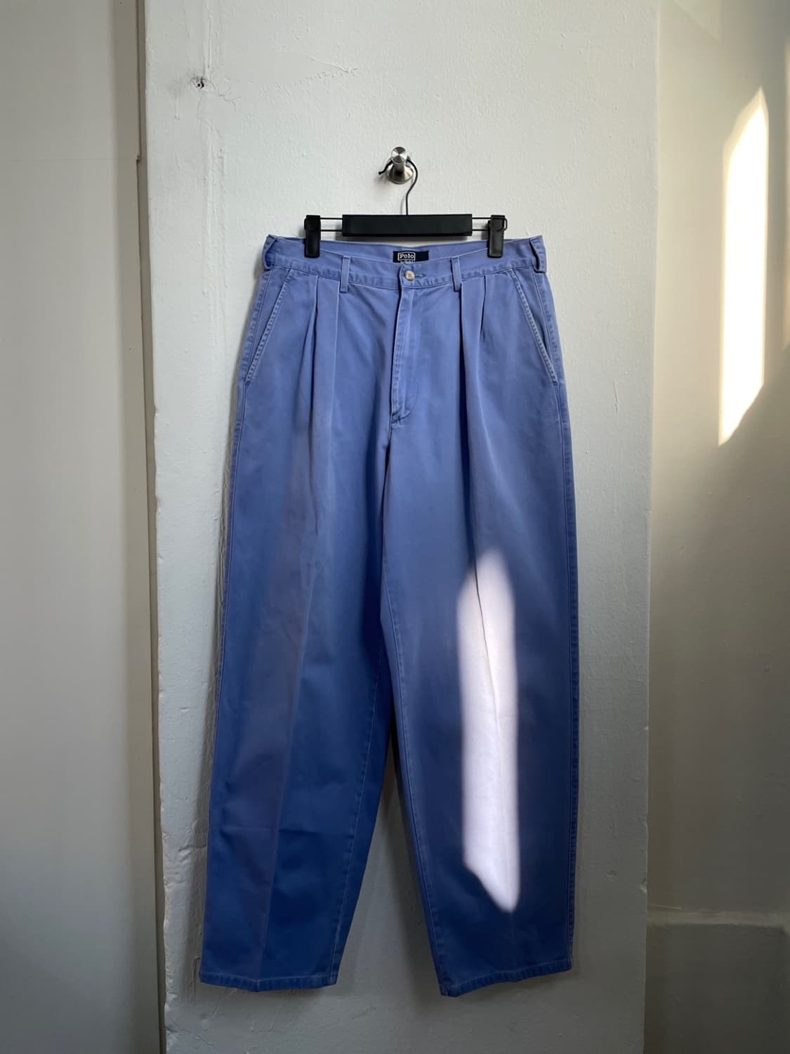 폴로 랄프로렌 투 턱 치노 팬츠 상품이미지2