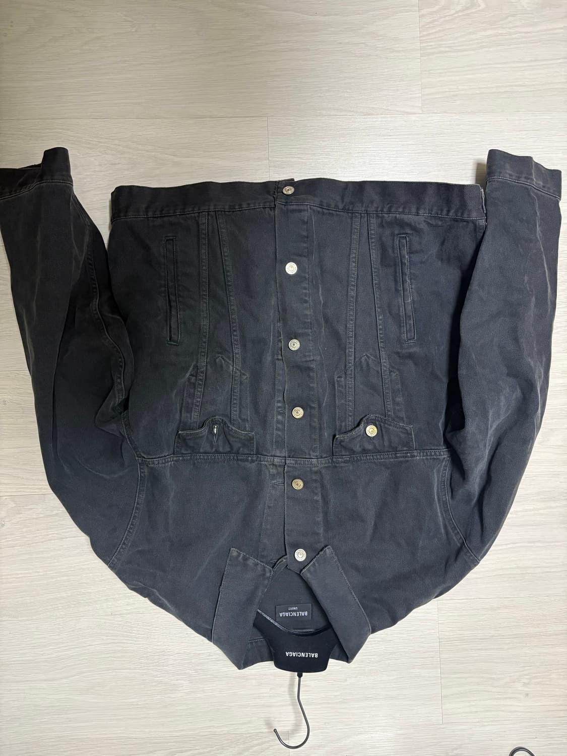 발렌시아가 bb스프레이 자켓 L 판매합니다! 상품이미지7