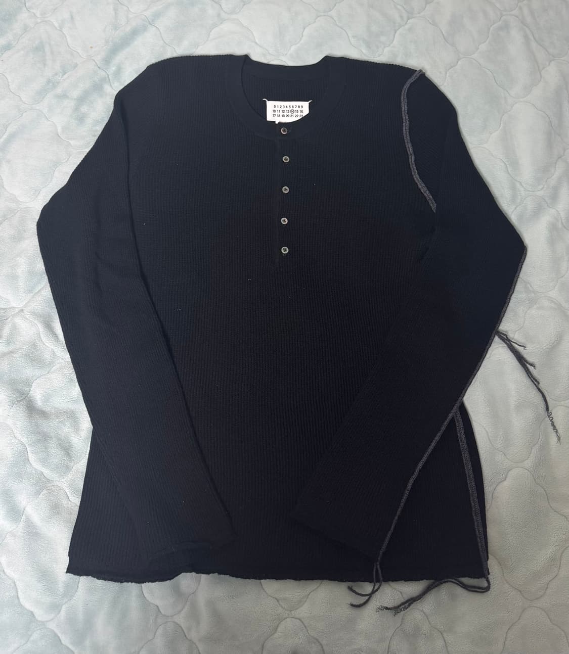 마르지엘라 18aw 헨리넥 울 니트 상품이미지1