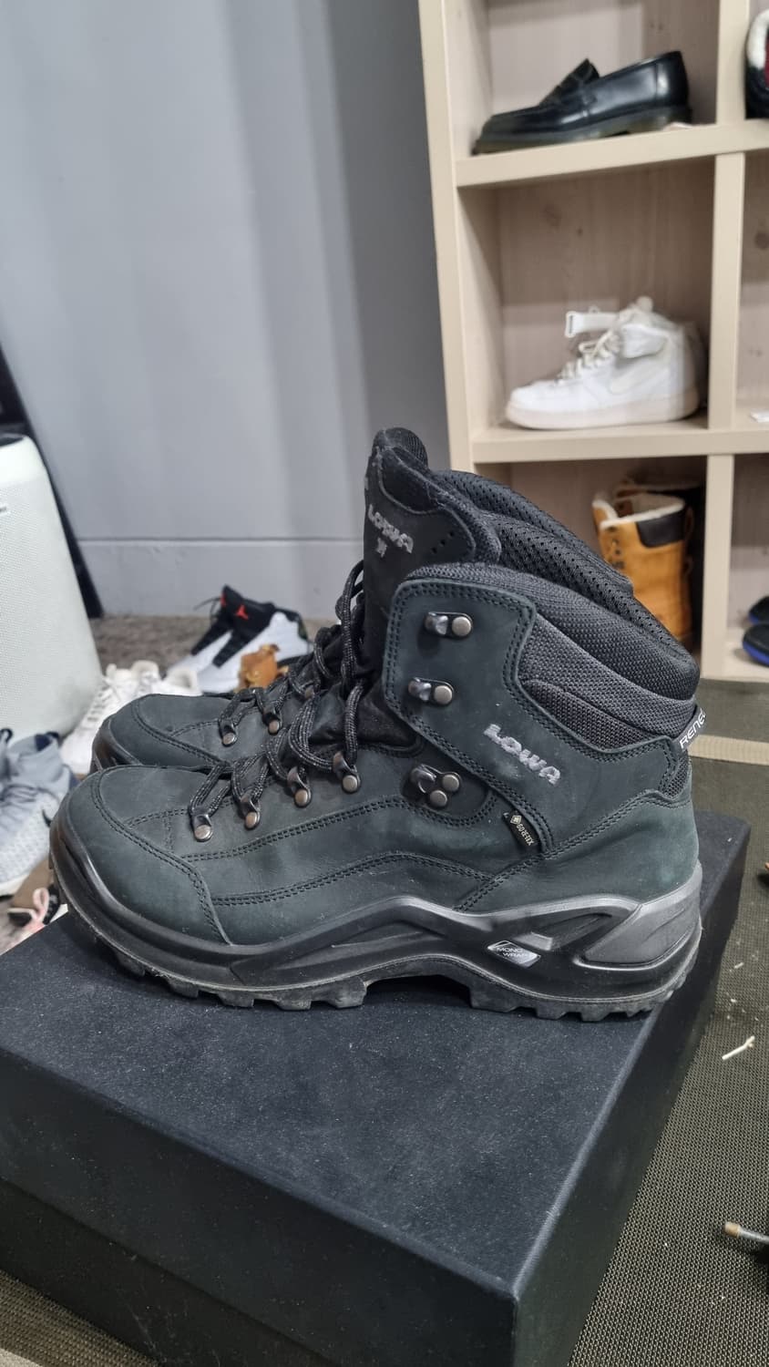 로바 레니게이드 검정색 고어텍스 등산신발 uk8.5(270) 3번내외착용 상품이미지2