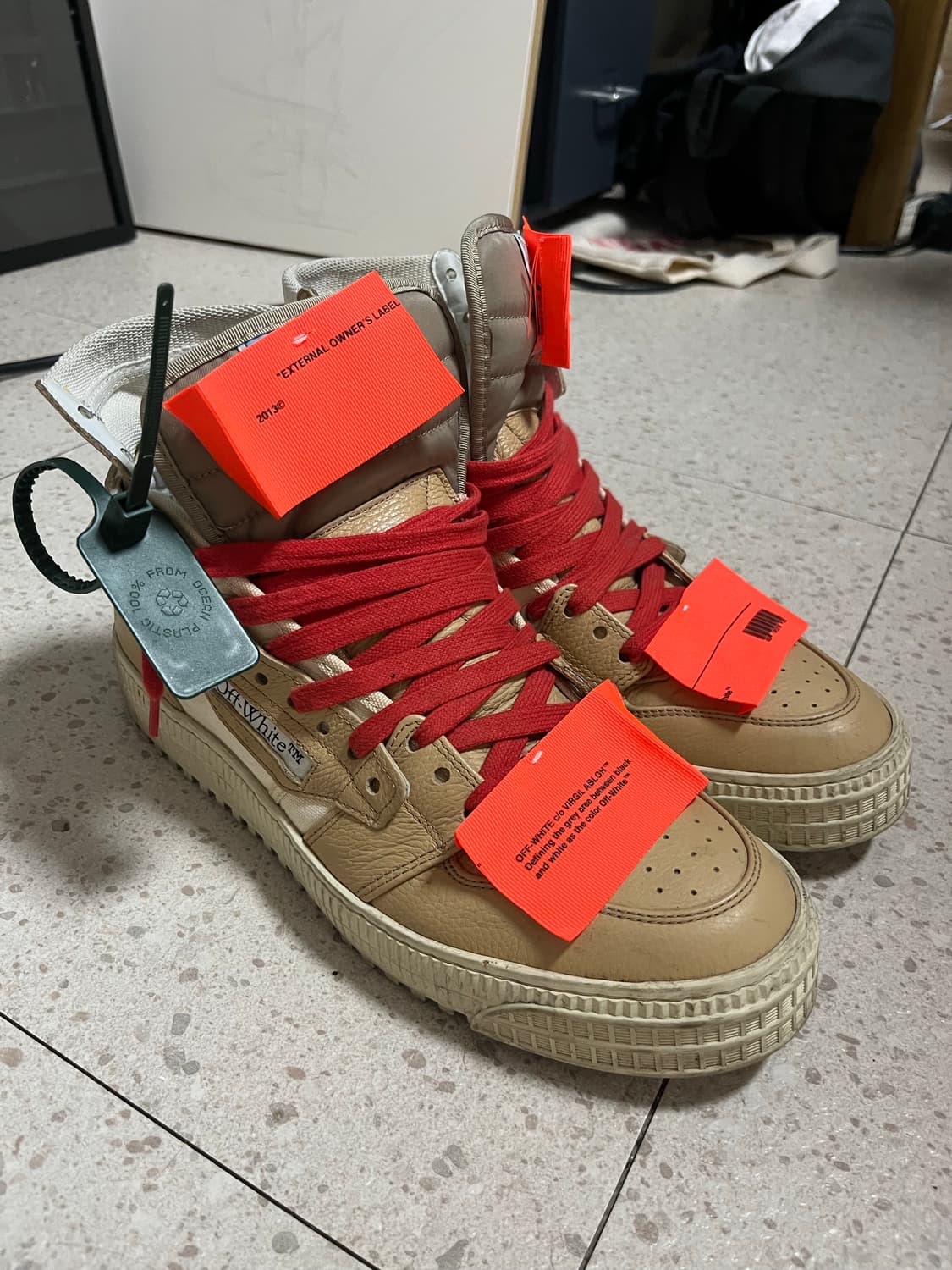 Off white  상품이미지1