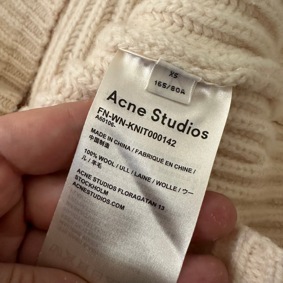 아크네스튜디오 acne studios 브이넥 니트 스웨터 상품이미지7