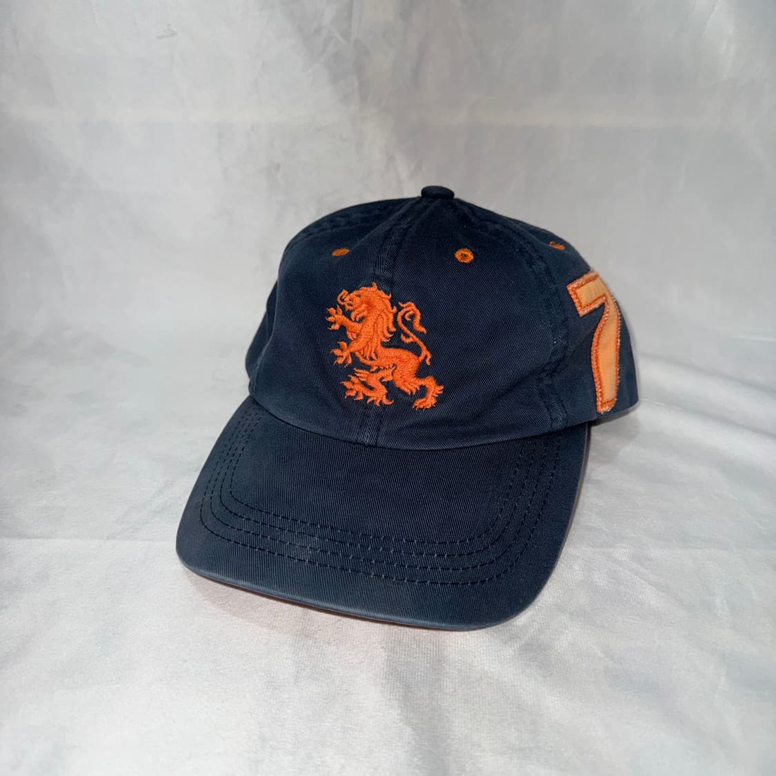 트래셔 빈티지 라이온 캡 상품이미지1