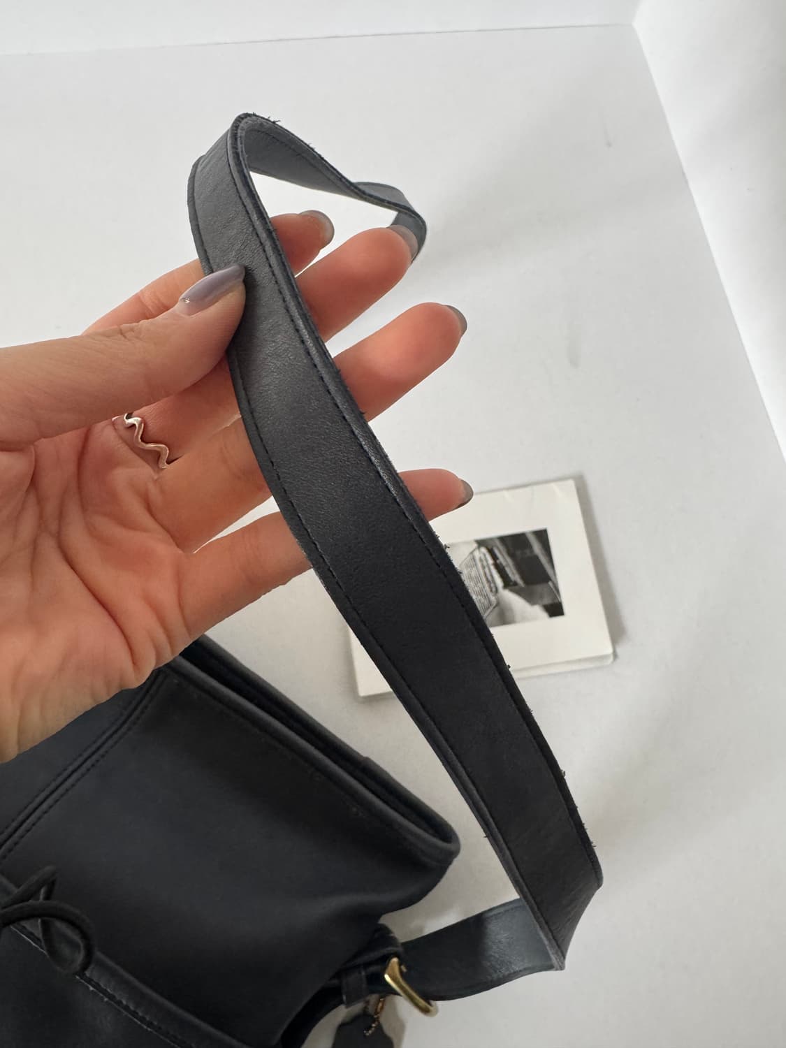 Old coach 올드코치 90s 빈티지 블랙 레더 숄더백 상품이미지4