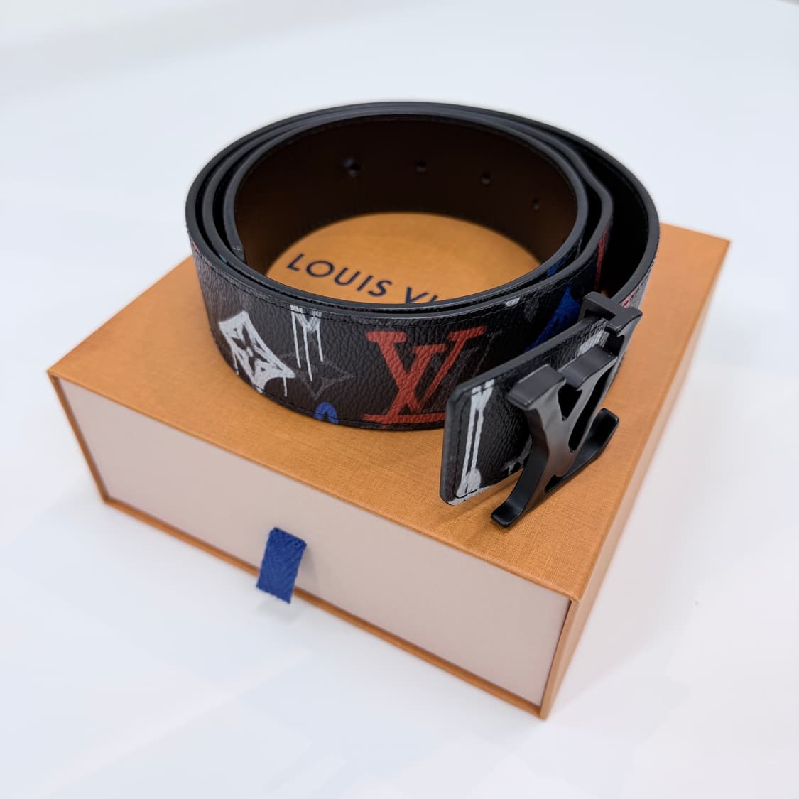 [S급/40mm] 루이비통 멀티컬러 LV 리버서블 양면 벨트 한정판 상품이미지4