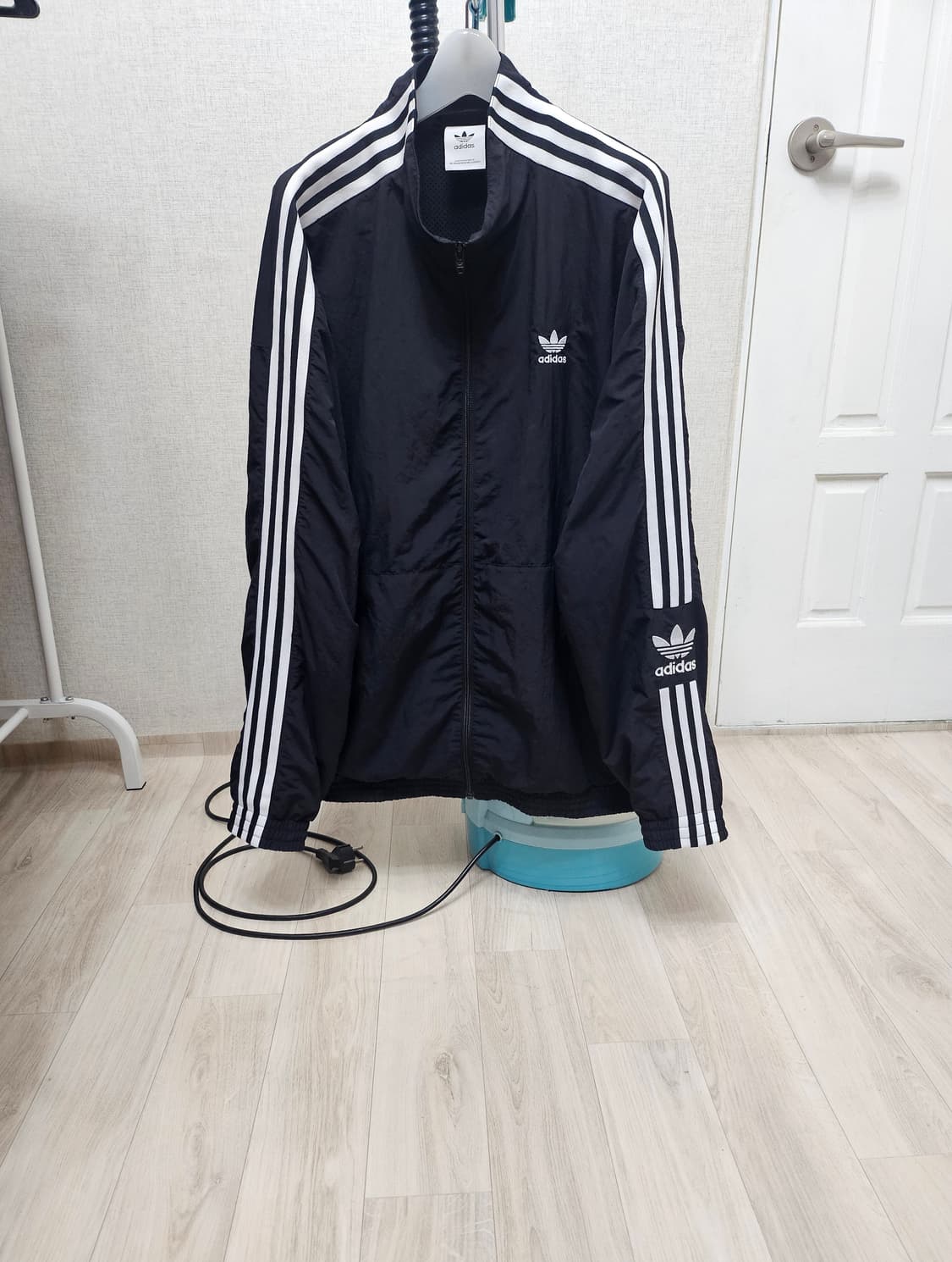 (115)3XL ☆초대장급☆아디다스 파이어버드 락업[검흰]트랙탑 바람막이 상품이미지1