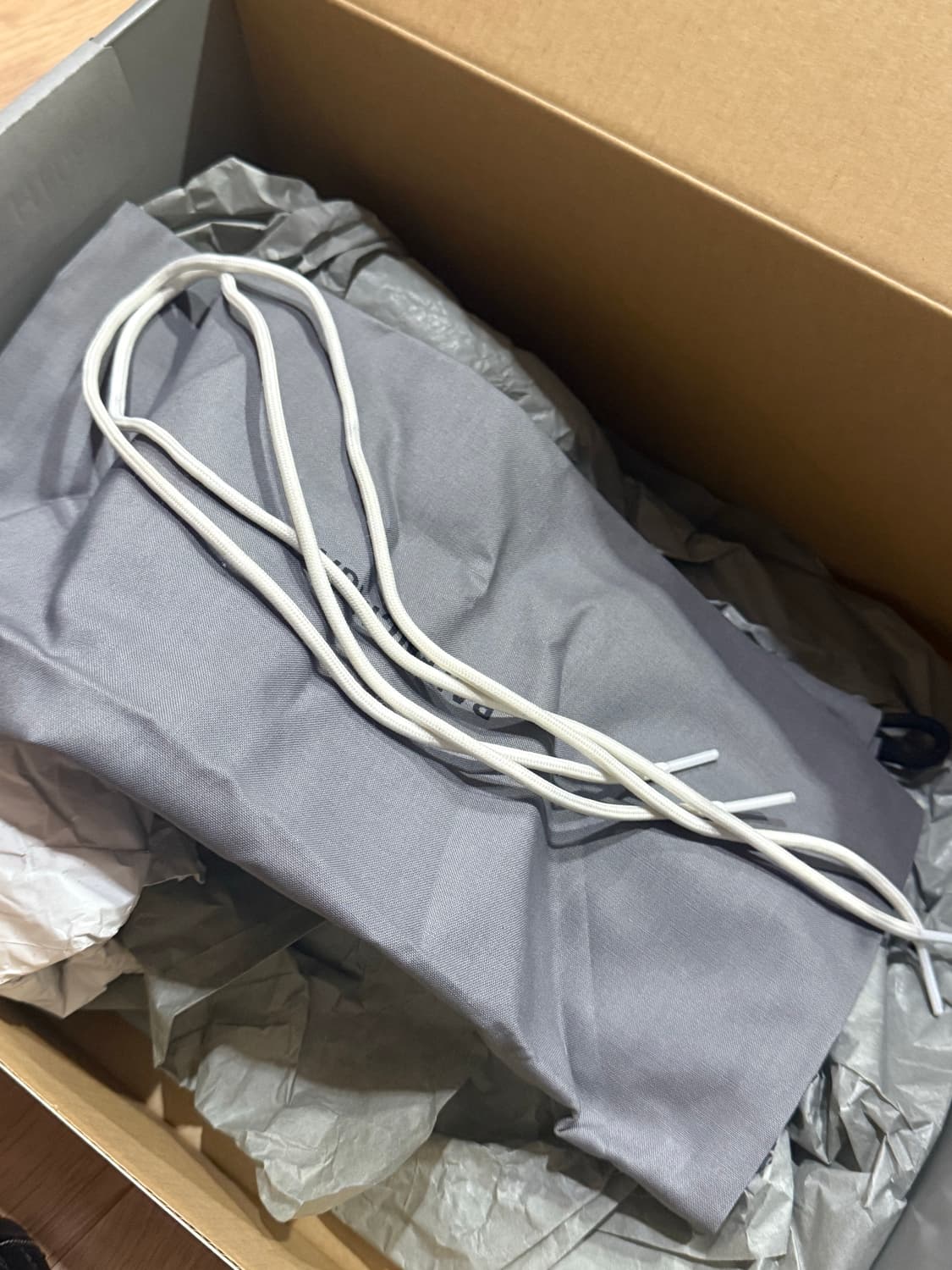 발렌시아가 젠 스니커즈 블랙 화이트 41E 팝니다. 상품이미지5