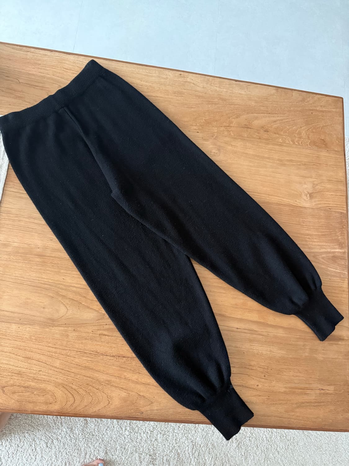 플리츠미 블랙 포켓 니트 조거팬츠 상품이미지5