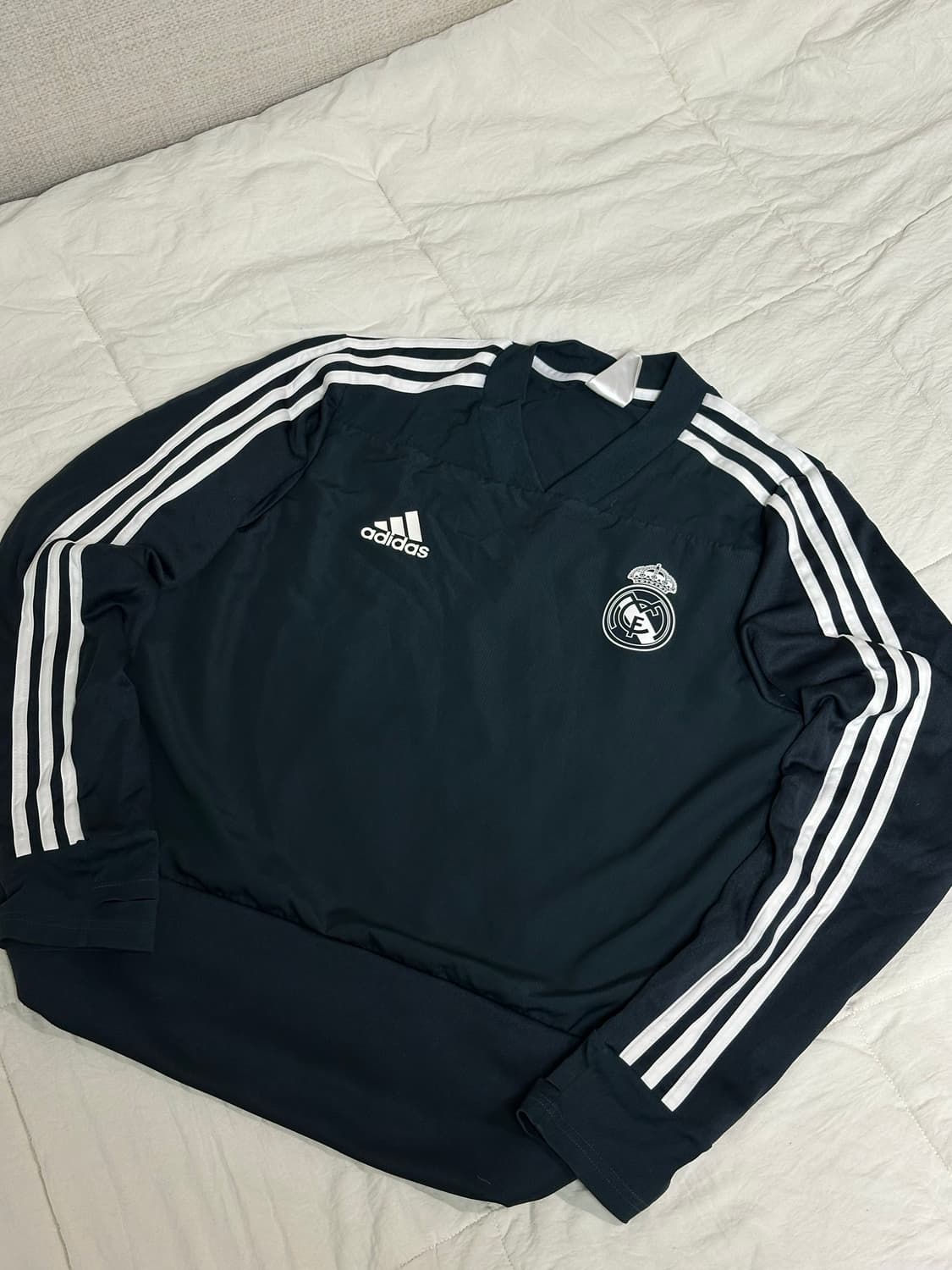 아디다스 레알마드리드 드릴탑 미디움 상품이미지1