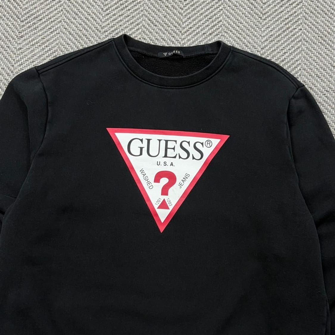 게스 베이직 로고 맨투맨 v2326 상품이미지3