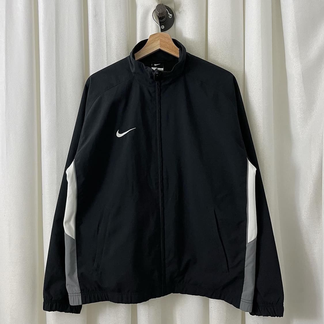 나이키 블랙 포인트 집업 자켓  상품이미지1