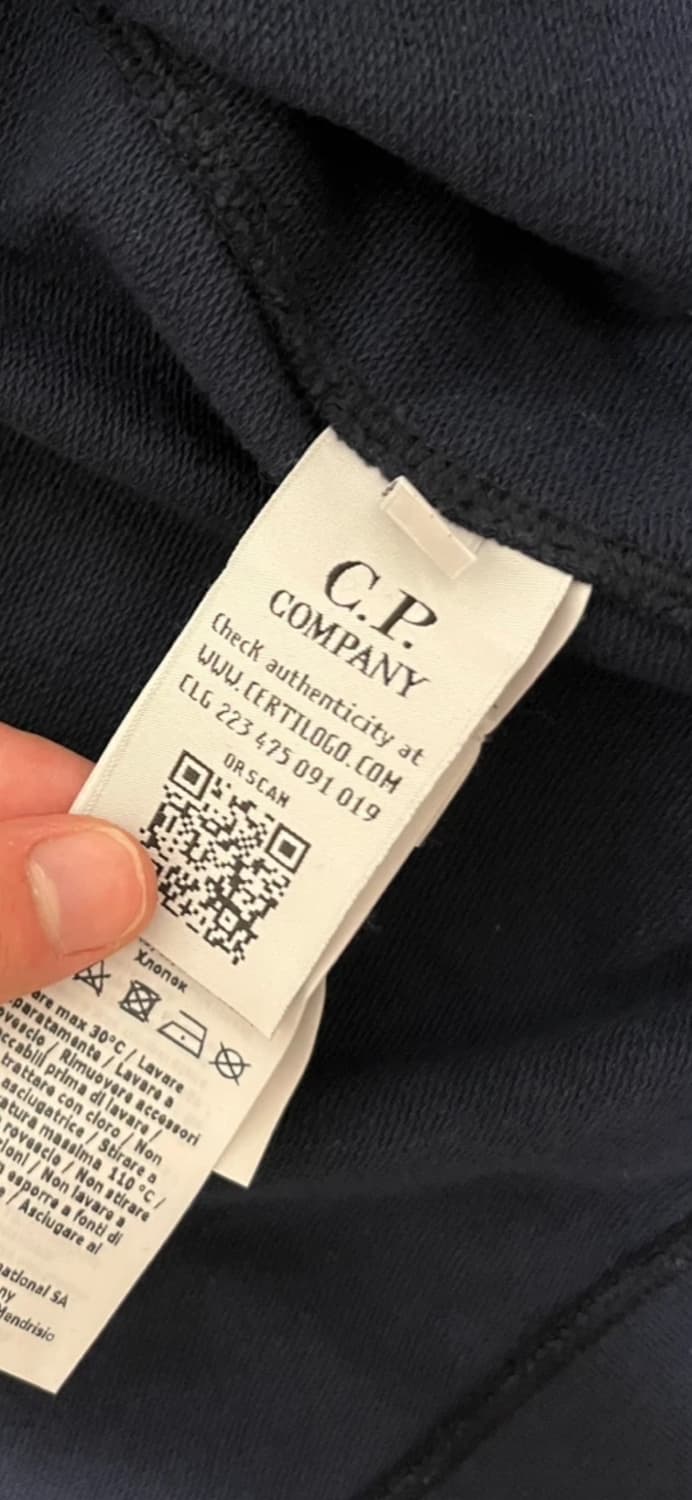 C.P컴퍼니 집업 L 상품이미지3