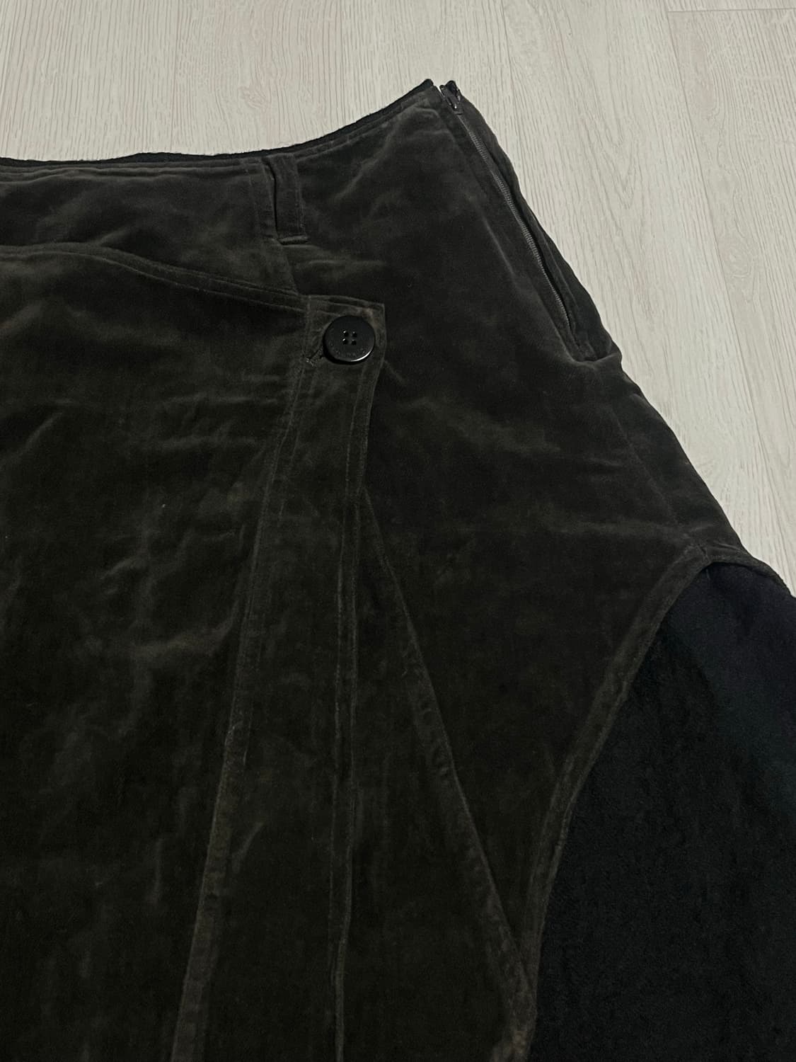 comme io 울 스웨이드 랩 스커트 상품이미지2