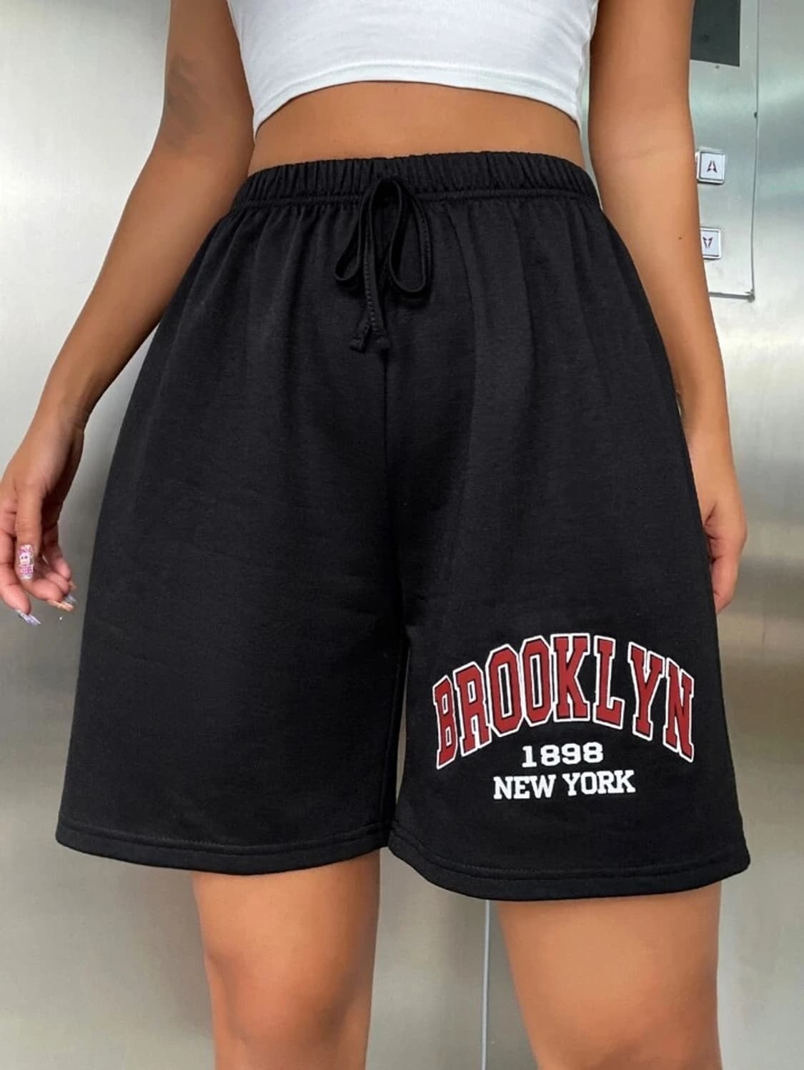 [s] 브루클린 프린팅 블랙 반바지 상품이미지1