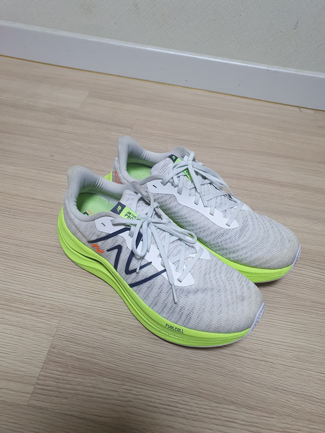 뉴발란스 퓨어셀 프로펠 v4 러닝화 285 상품이미지2