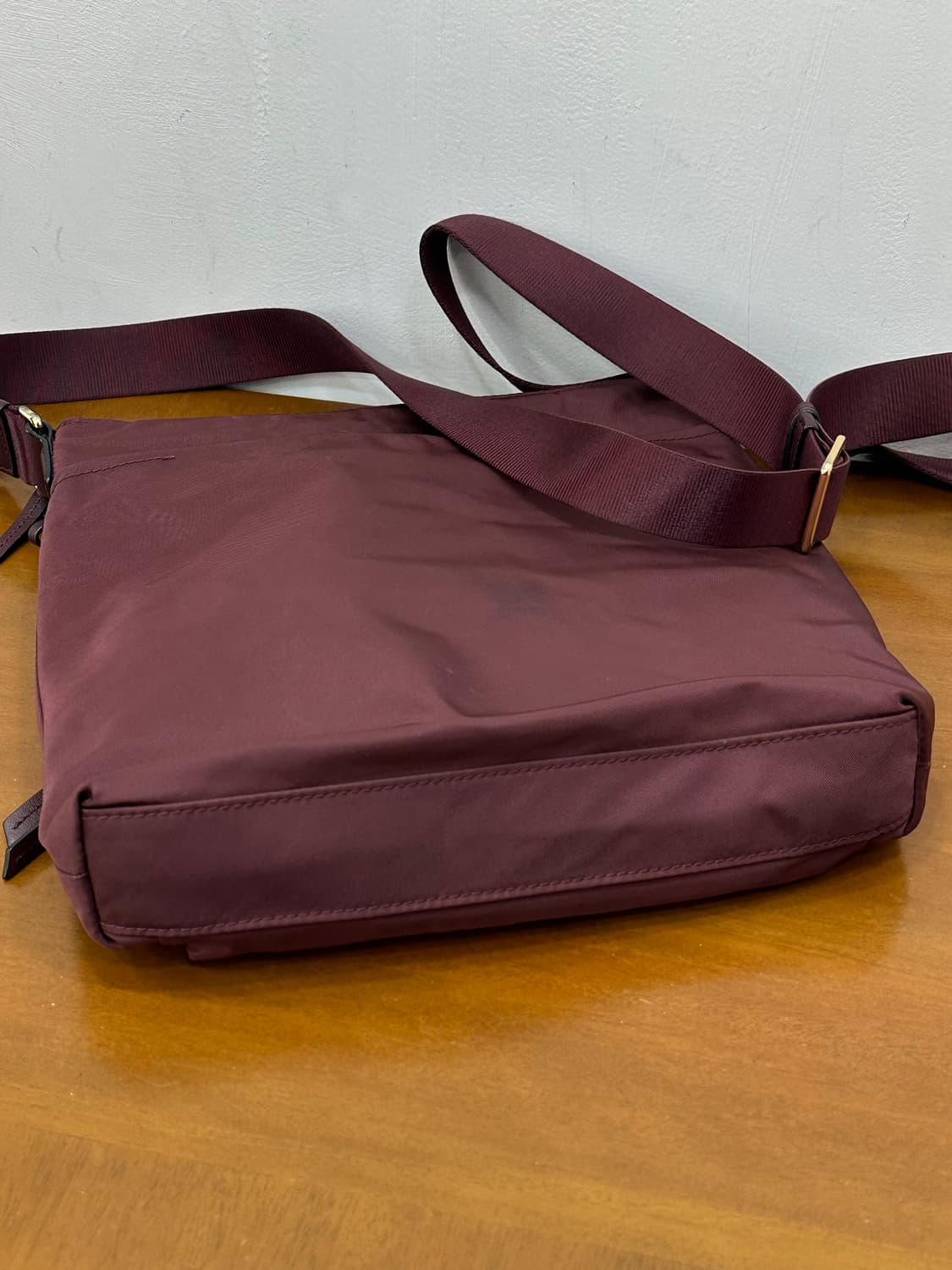 투미 크로스백 상품이미지8