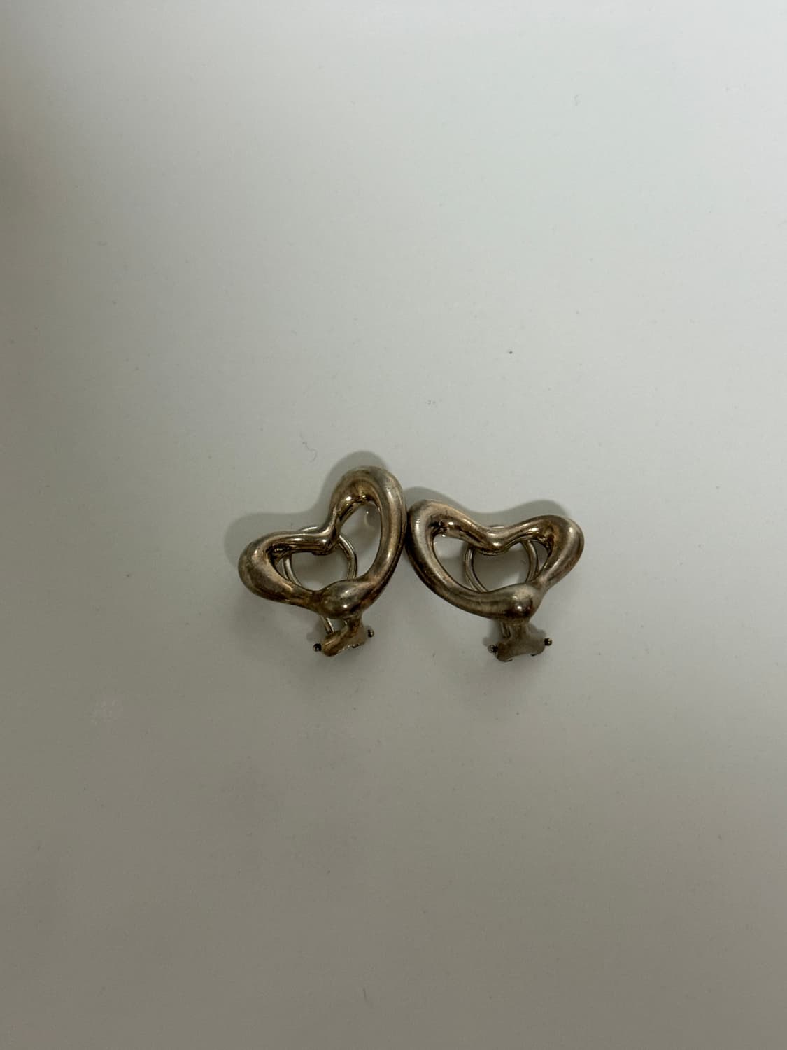 티파니앤코 러빙하트 은 귀찌 상품이미지1