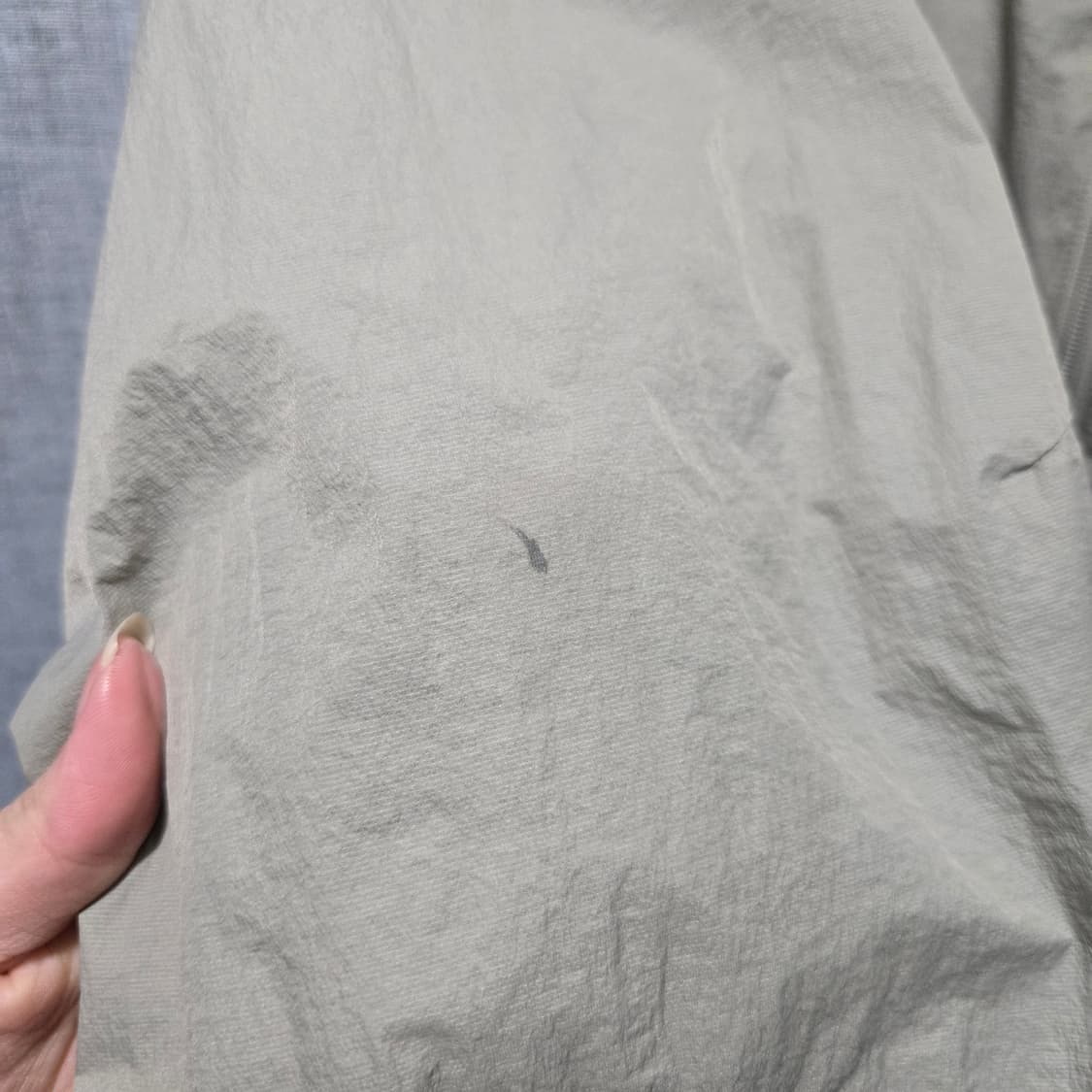 뉴발란스 베이지색 바람막이 자켓  상품이미지6