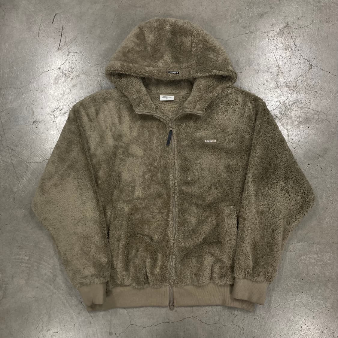 커버낫 베이지 컬러 스멀 로고 보아 후드집업 상품이미지1