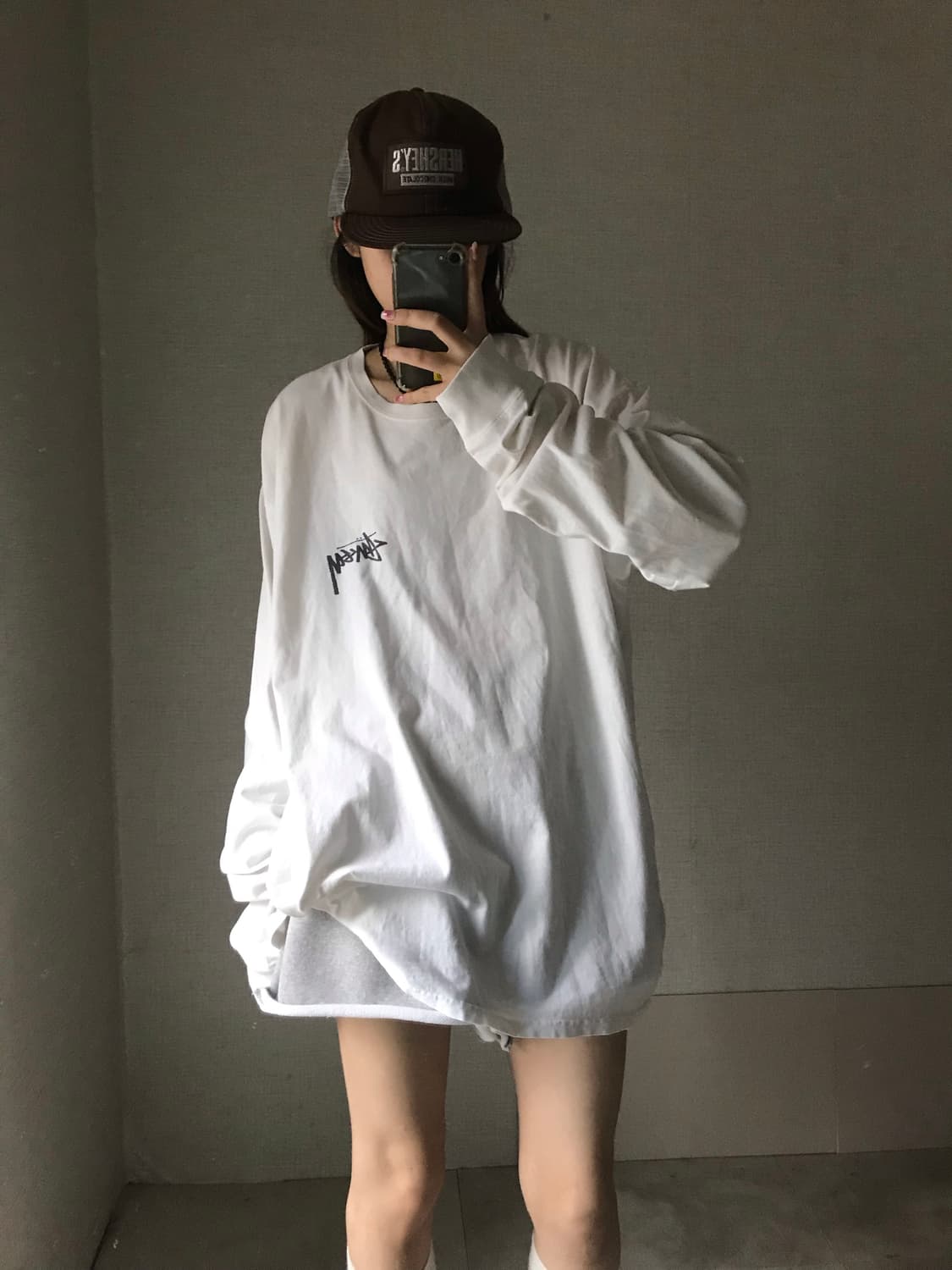 스투시 화이트 백프린팅 롱슬리브 상품이미지2