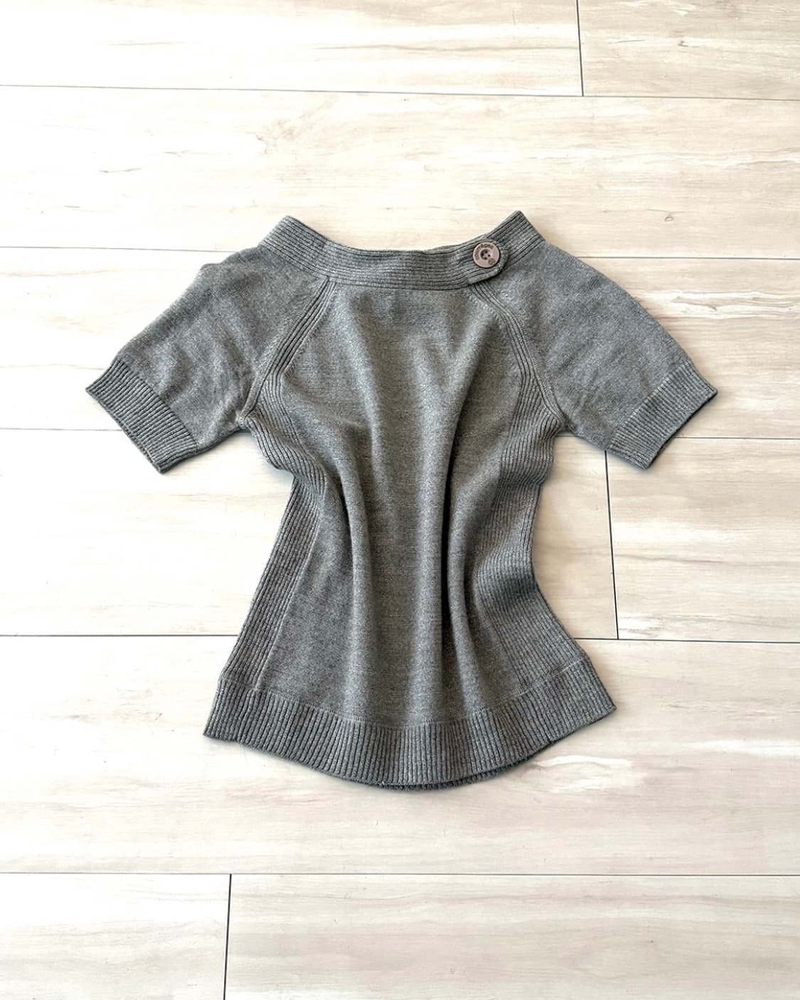 Courrèges Gray Shimmer Half Sleeve Knit 상품이미지1