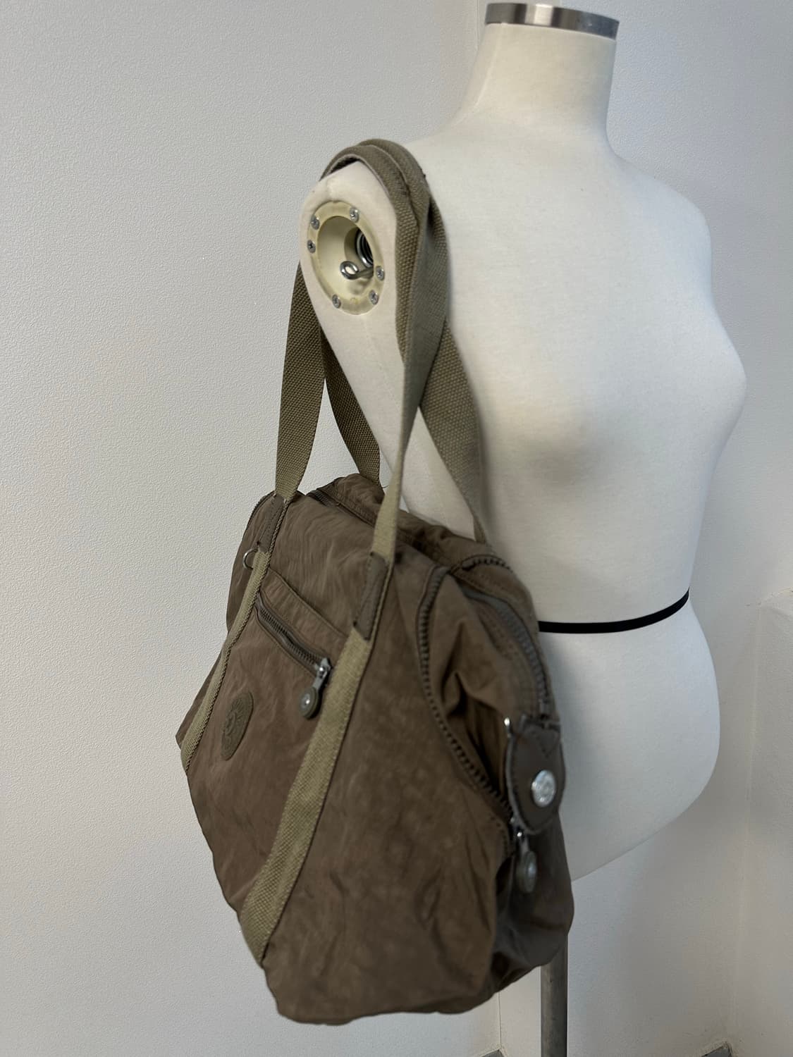 키플링 카키 토트백 상품이미지4