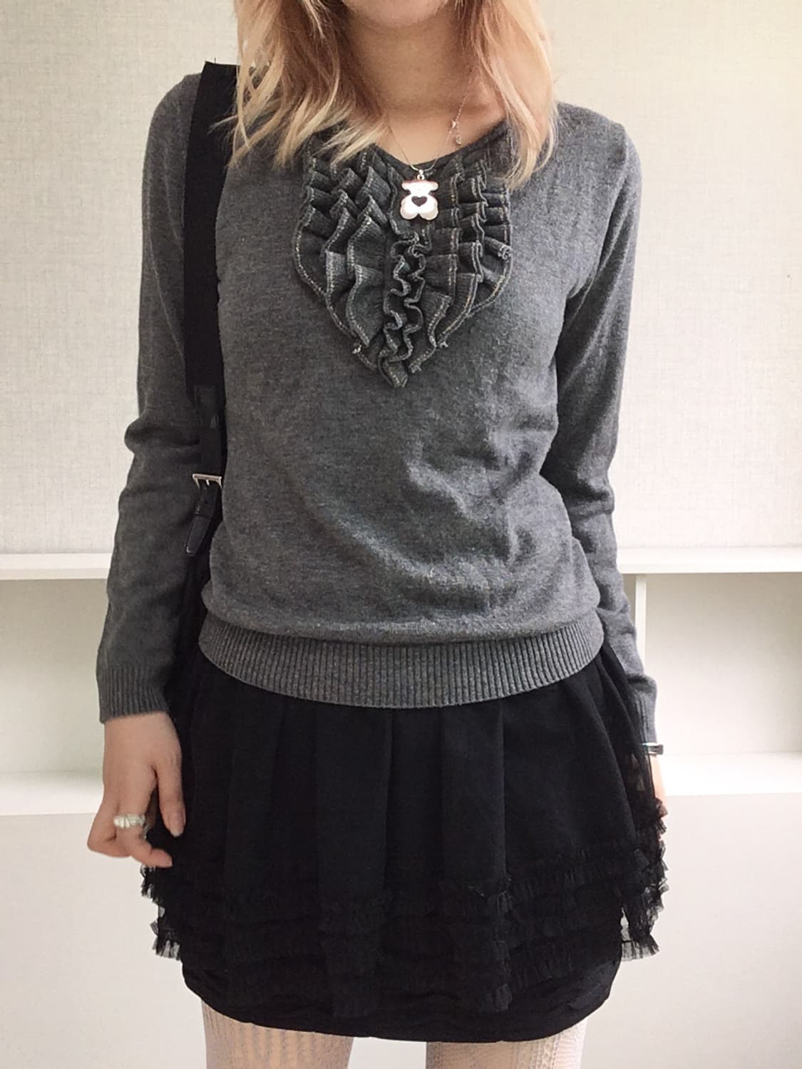 jpn vintage charcoal frill knit 상품이미지3
