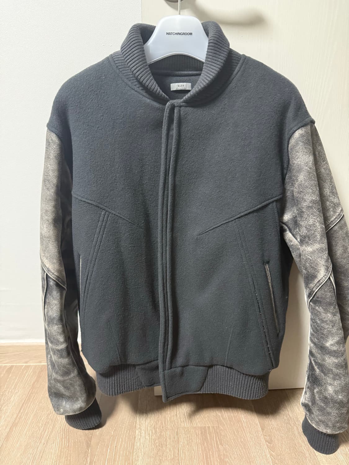 엑슬림 바시티 차콜 L 상품이미지2