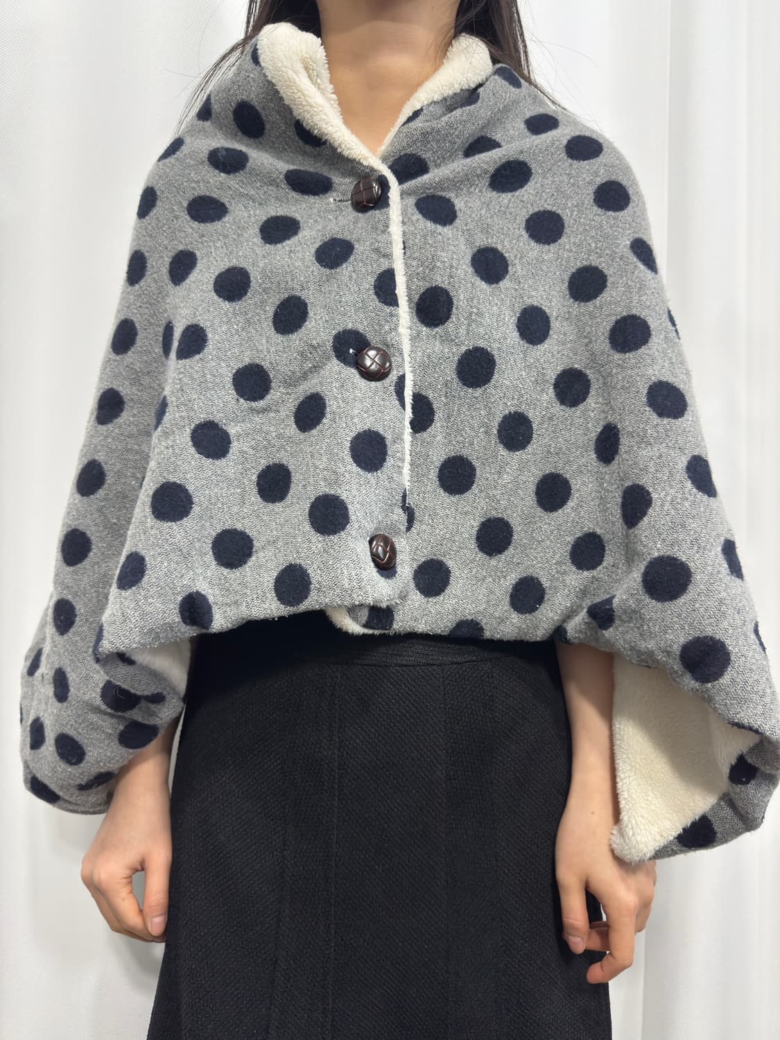 tsukuru & lin dot fleece cape 상품이미지3